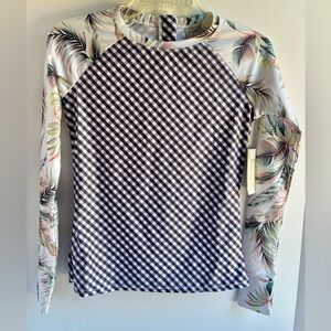 RAISINS Women’s Juniors Long Sleeve Back Zip Rash Guard Size S NWT